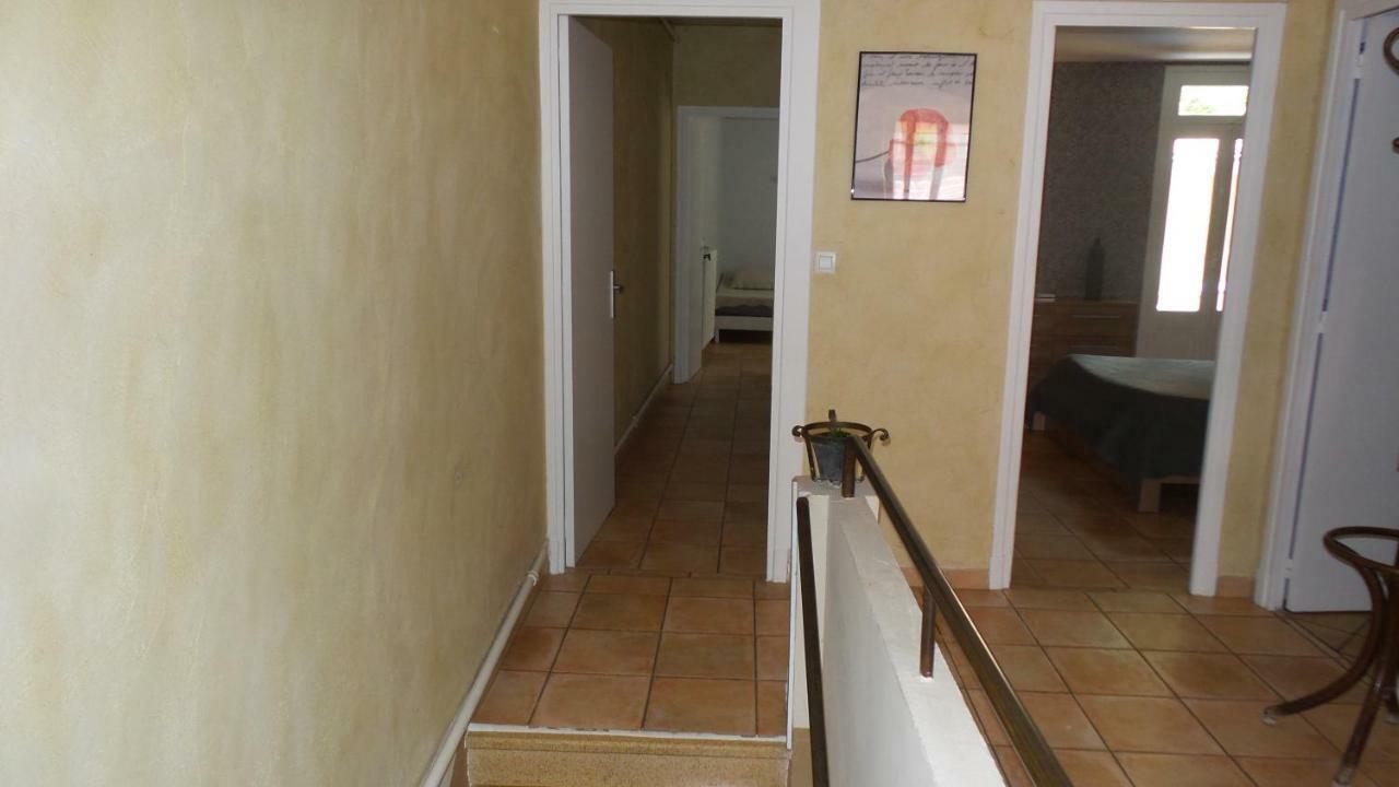 Spacieux Logement Face A La Cite Medievale 卡尔卡松 外观 照片