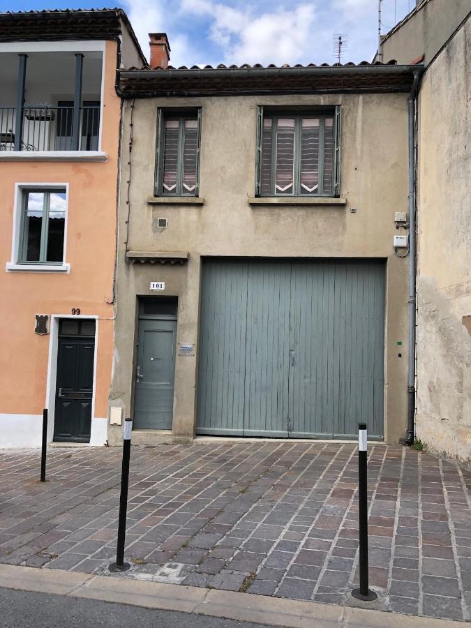 Spacieux Logement Face A La Cite Medievale 卡尔卡松 外观 照片